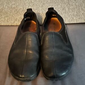 Vivobarefoot Slyde - Black